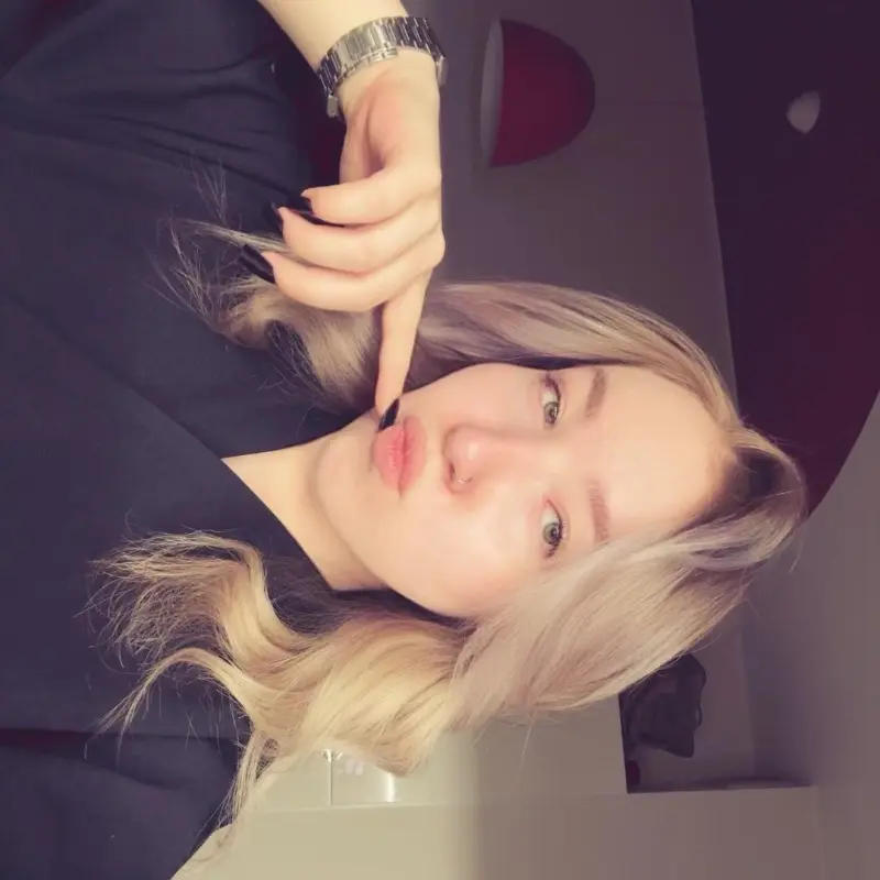 Ева Кандакова