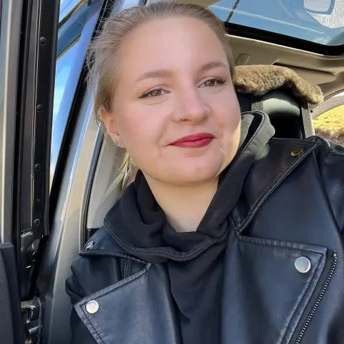 Анастасия Толстова