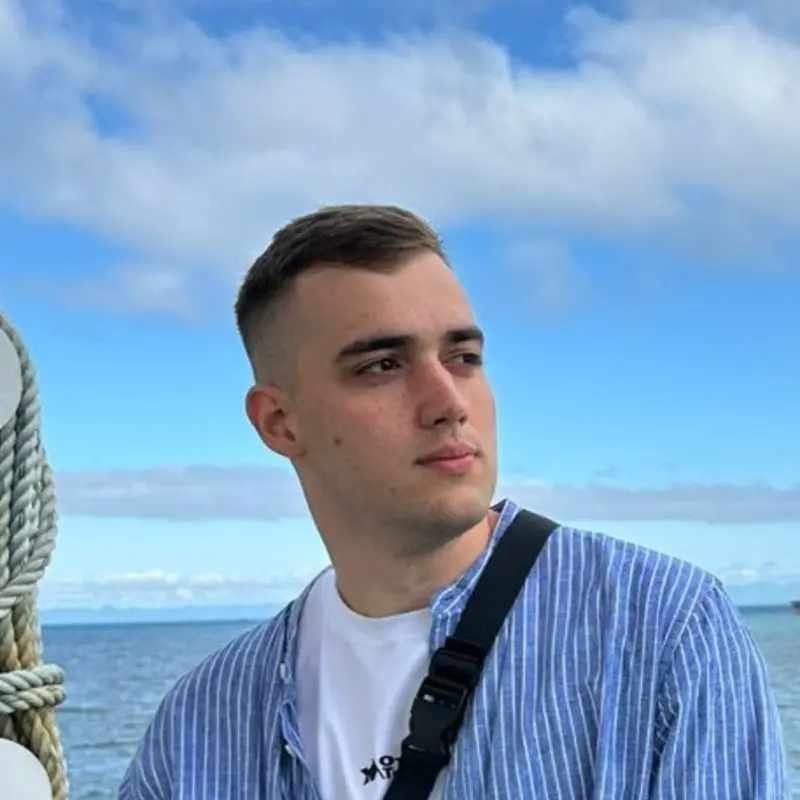 Леонид Крылов