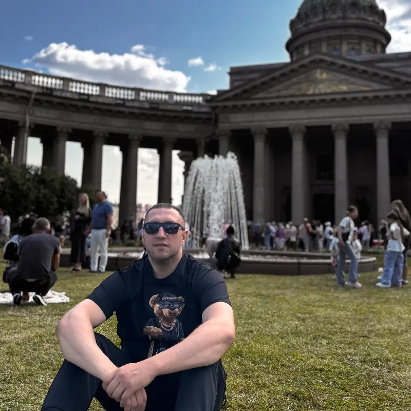 Виктор Савельев