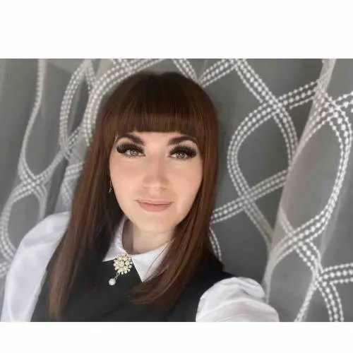 Анна Романова