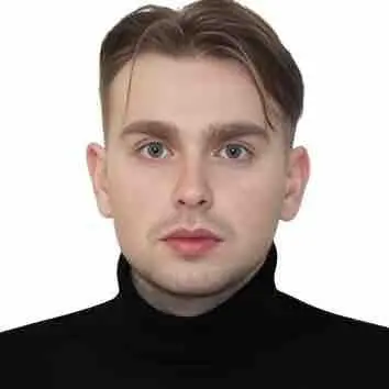 Роман Комков