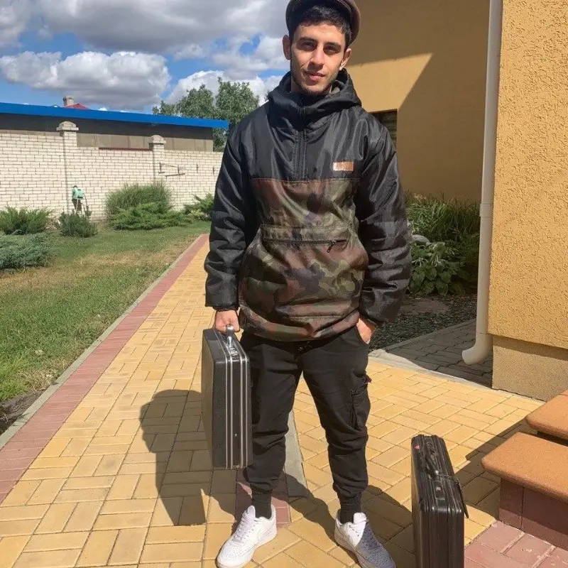 Леонид Гончаров