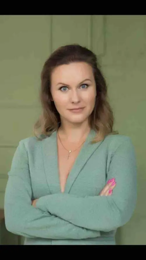 Елена Долгова