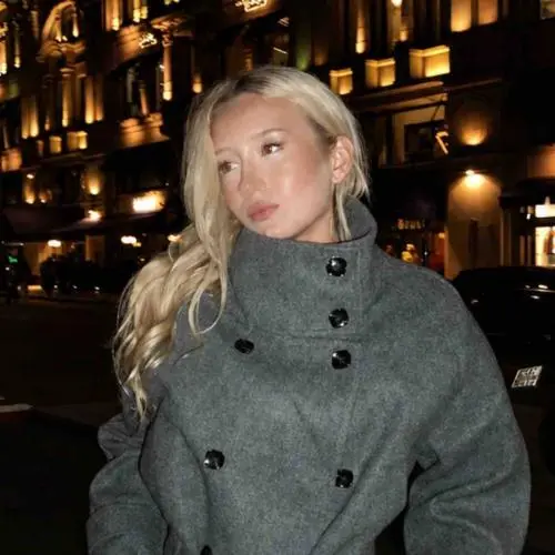 Алиса Елсукова