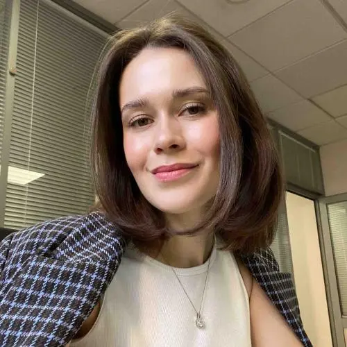 Алла Конова