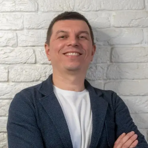 Павел Иванов