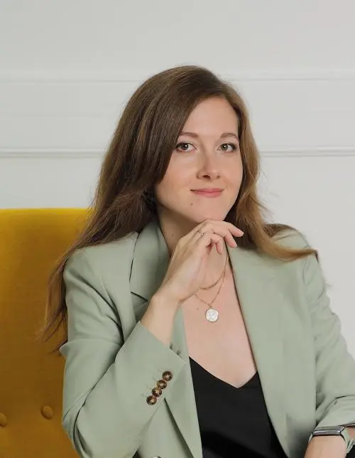 Александра Самохвалова