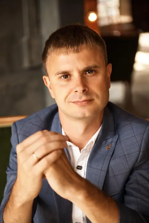 Александр Нуцков