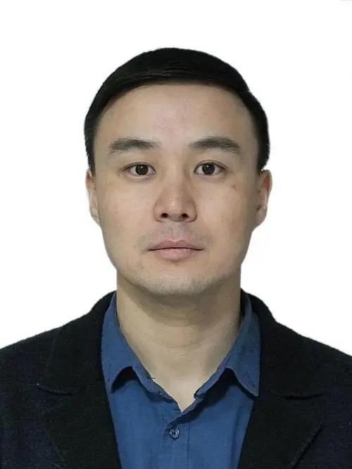Руслан Гусманов