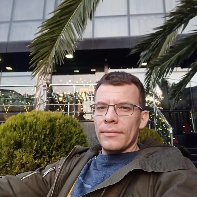 Андрей Лебедев