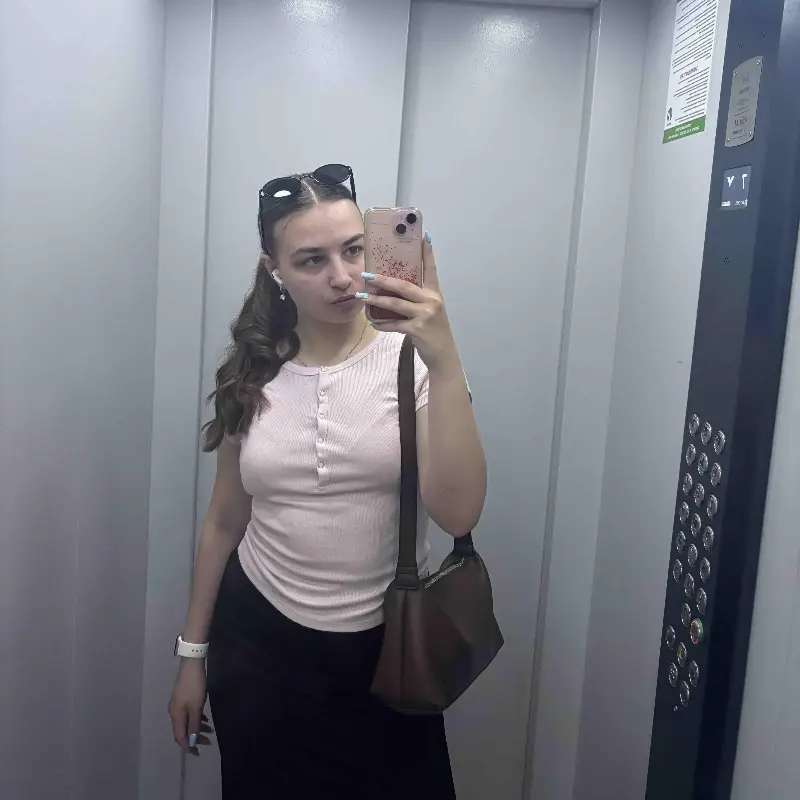 Полина Захватова