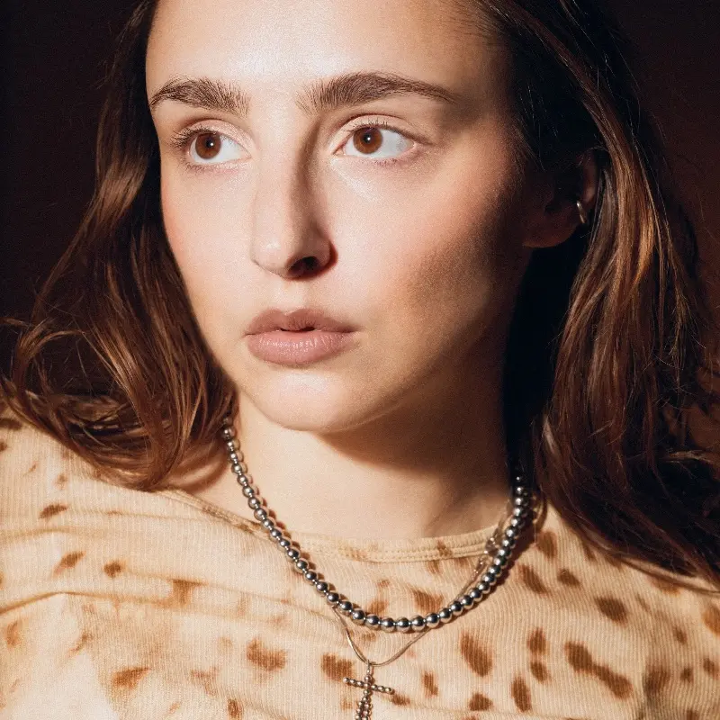 Арина Серова