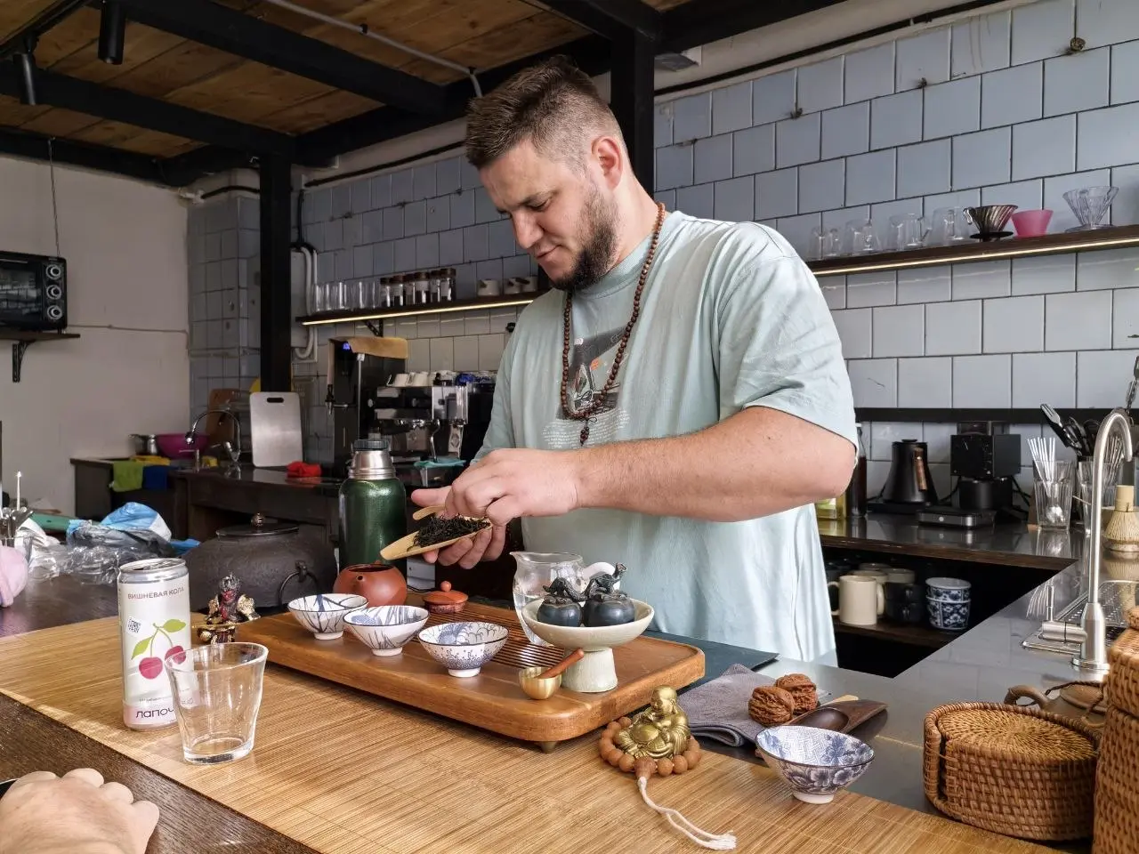 Продолжаю чайное ориентирование. В Hy.gge Specialty bar в Алма-Ате по средам, пятницам и субботам можно вписаться в приятную чайную движуху | Сетка — социальная сеть от hh.ru