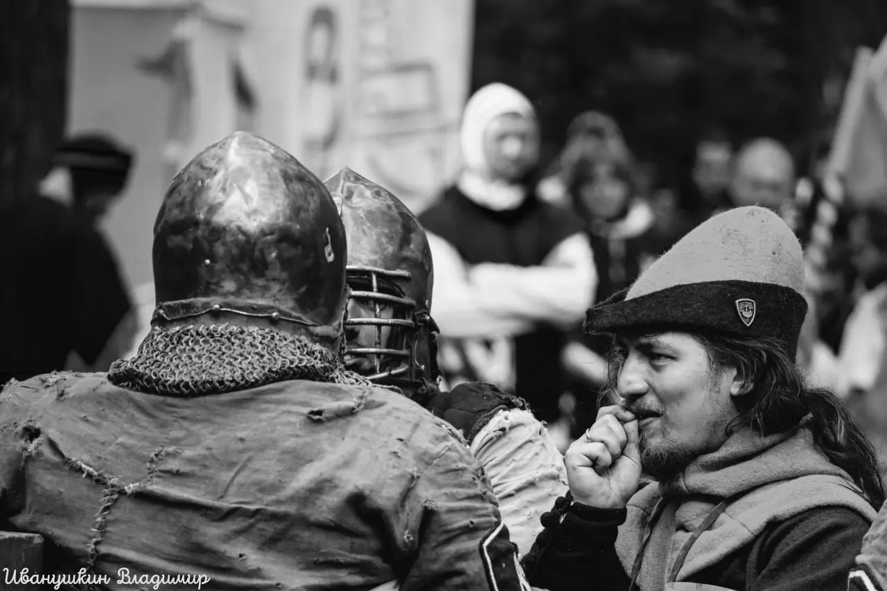 ⚔️
«КНЯЖИЙ ДВОР» — история, ожившая в Новосибирске
22–23 августа я побывал на фестивале «КНЯЖИЙ ДВОР» | Сетка — социальная сеть от hh.ru