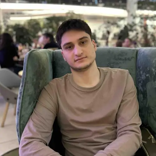 Артем Танов