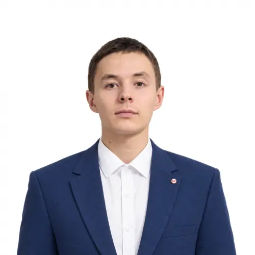 Максим Семёнов