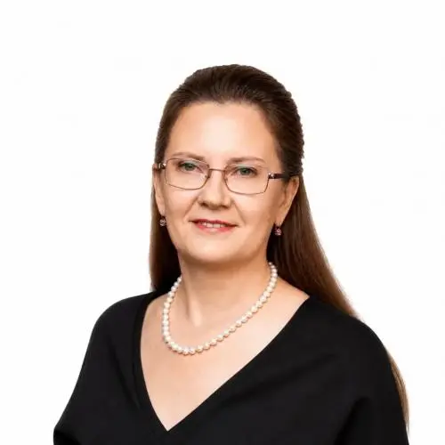 Лариса Лушникова