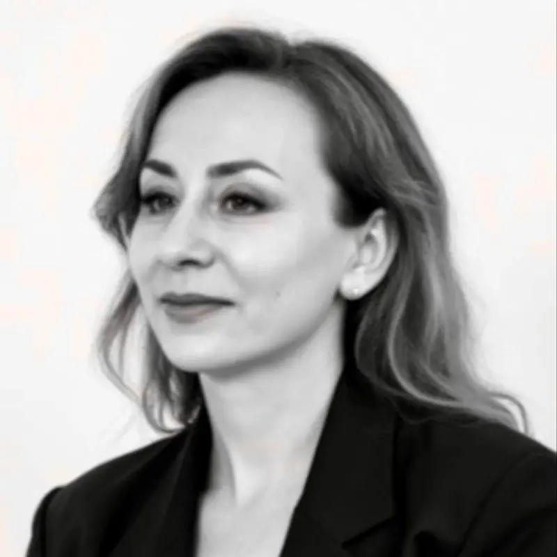 Лариса Лариса