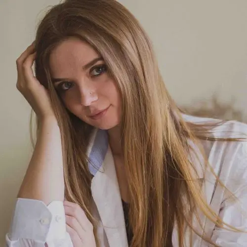 Елена Курбанова