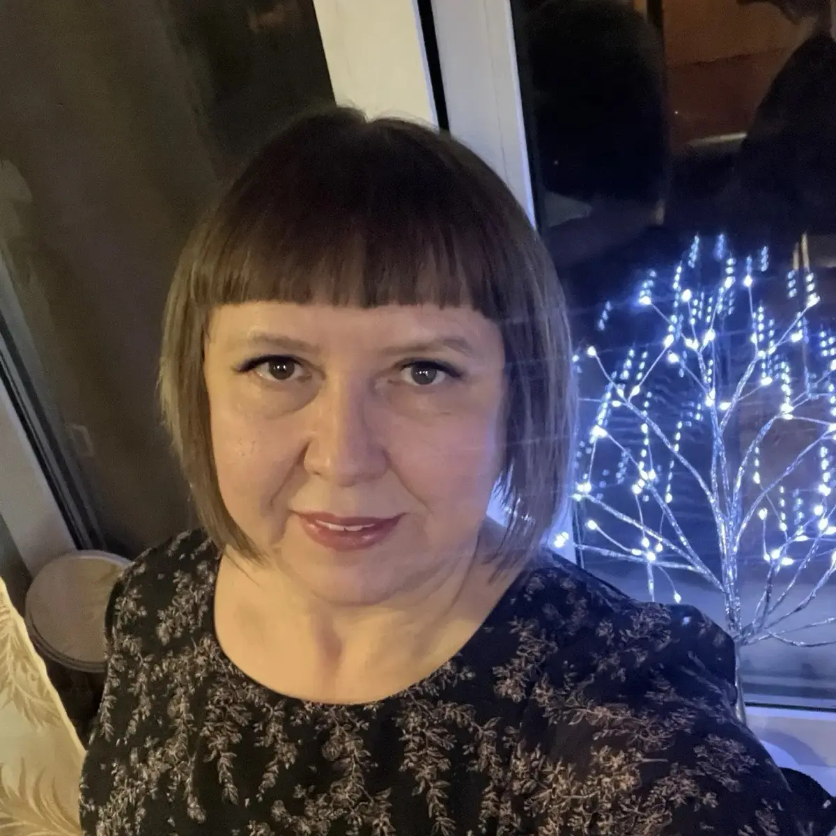 Елена Попова