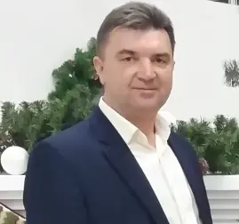 Александр Максимов