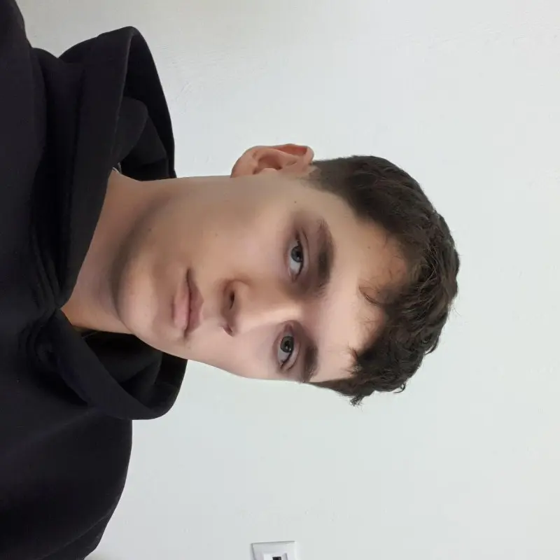 Илья Дубенко
