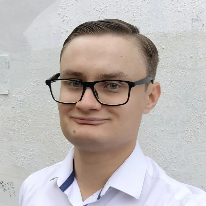 Максим Костюченко