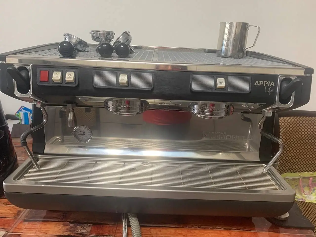 Продаю
Кофемашину Nuova Simonelli Appia Life s 2GR l
230000 р
В работе 3 года
Отдам также темпер, резиновый коврик, питчеры для молока и под эспрессо, паспорт в наличии | Сетка — социальная сеть от hh.ru