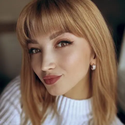 Елена Манахова