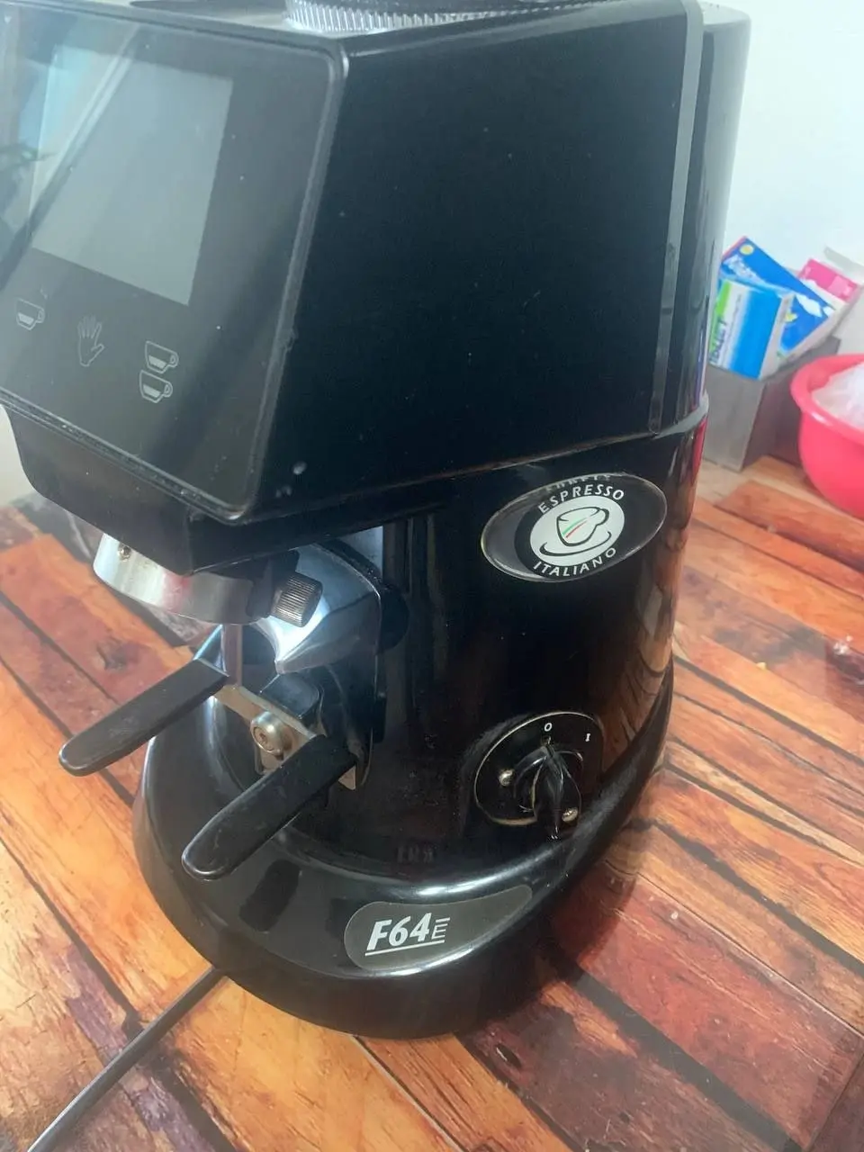 Кофемолка Fiorenzato F64e
45000 р
В отличном состоянии | Сетка — социальная сеть от hh.ru