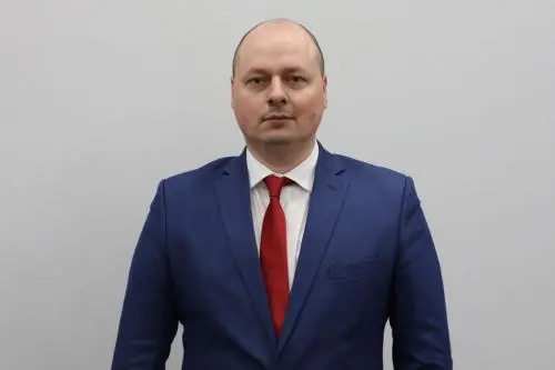 Станислав Опарин