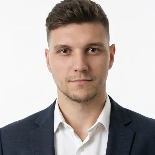 Андрей Комков