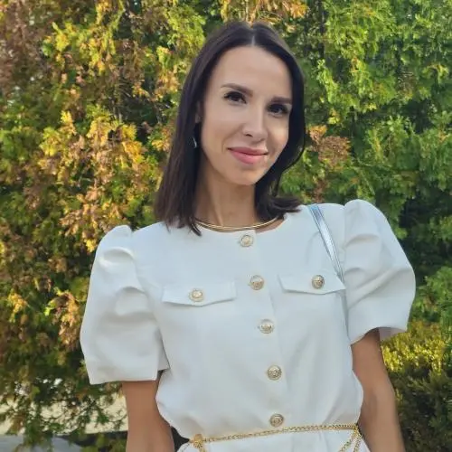 Ксения Стрельникова