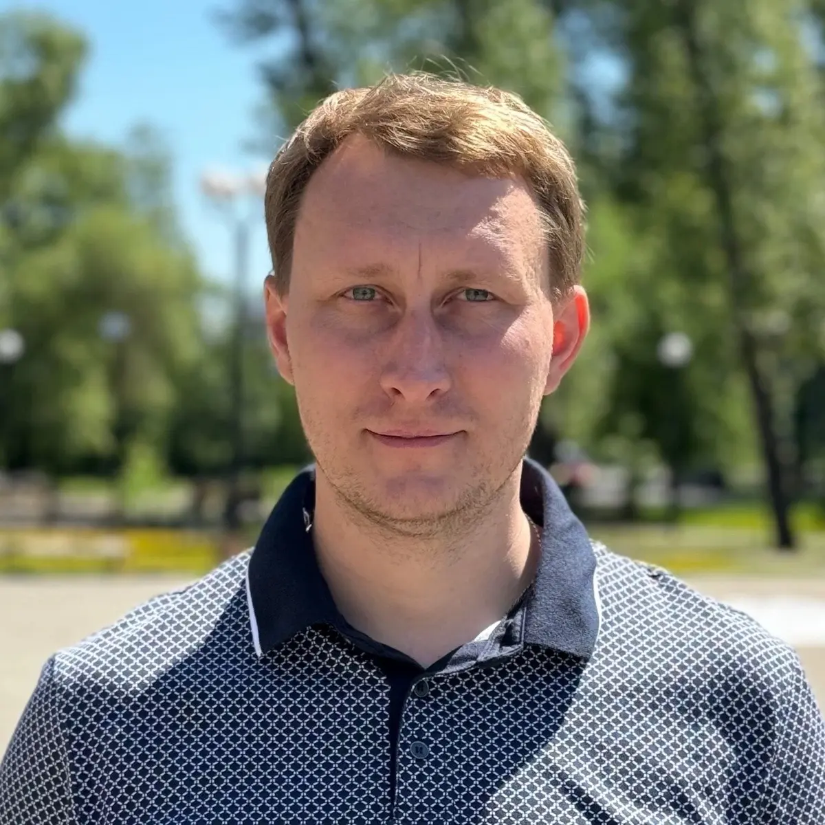 Антон Смирнов