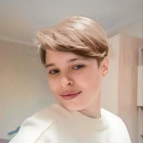 Елена Солякова