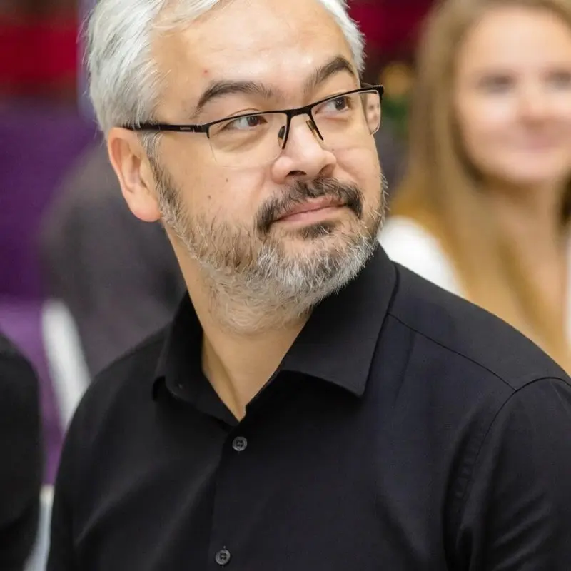Алишер Шукуров