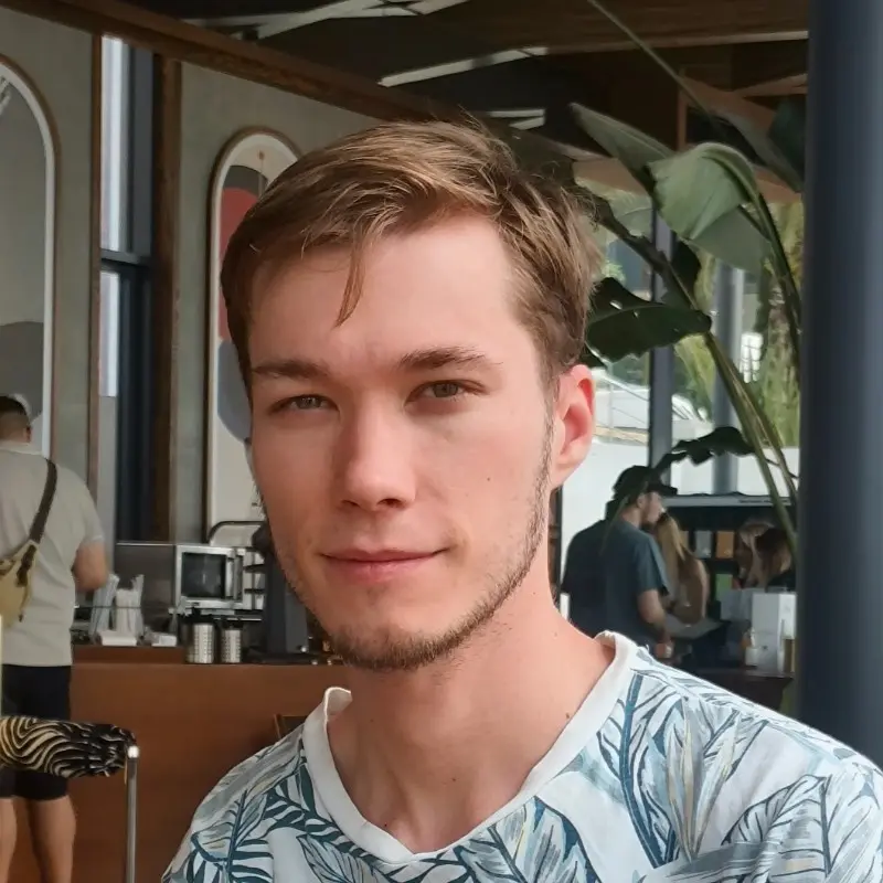 Эдуард Белан