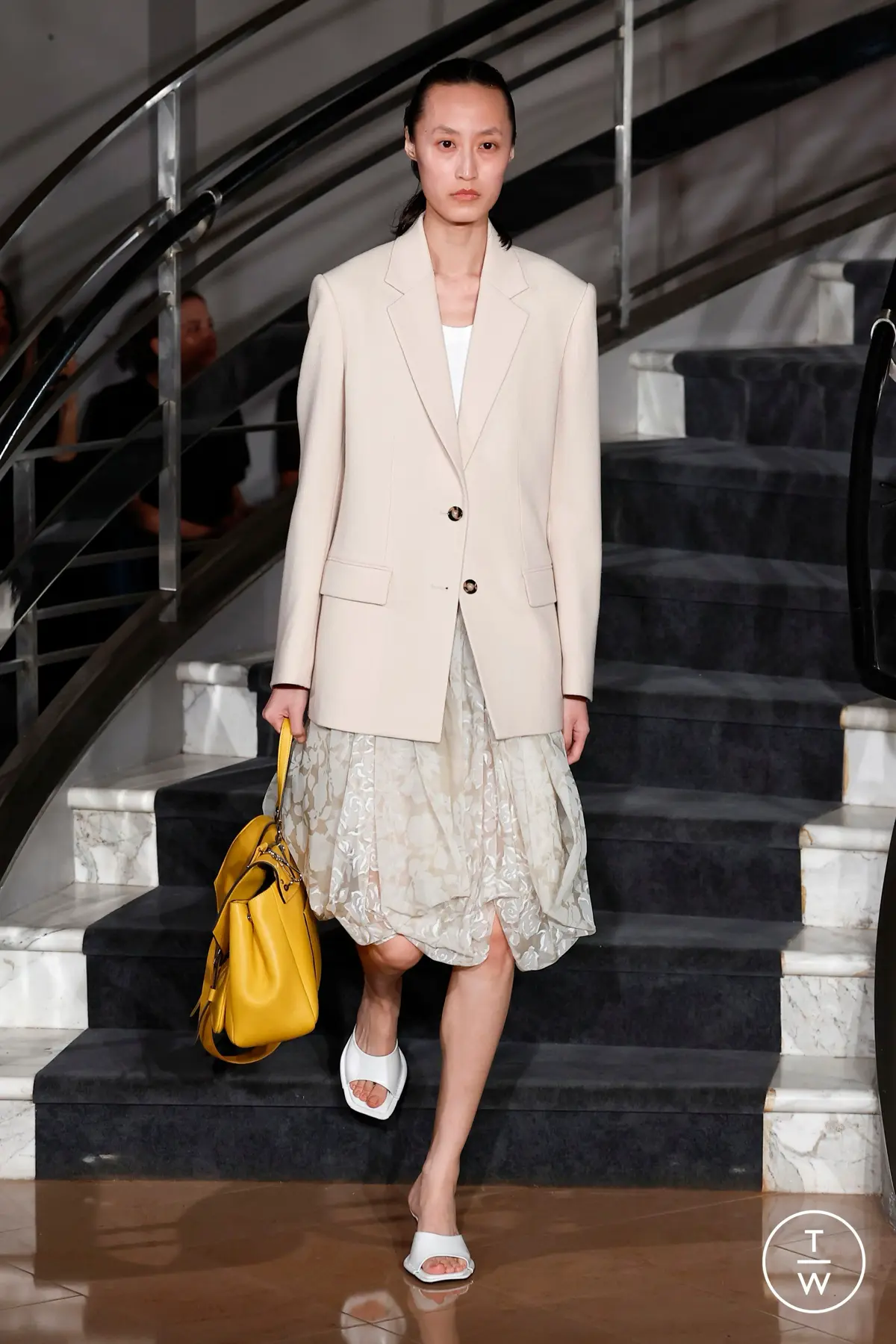 Proenza Schouler Spring/Summer 2027 | Сетка — социальная сеть от hh.ru