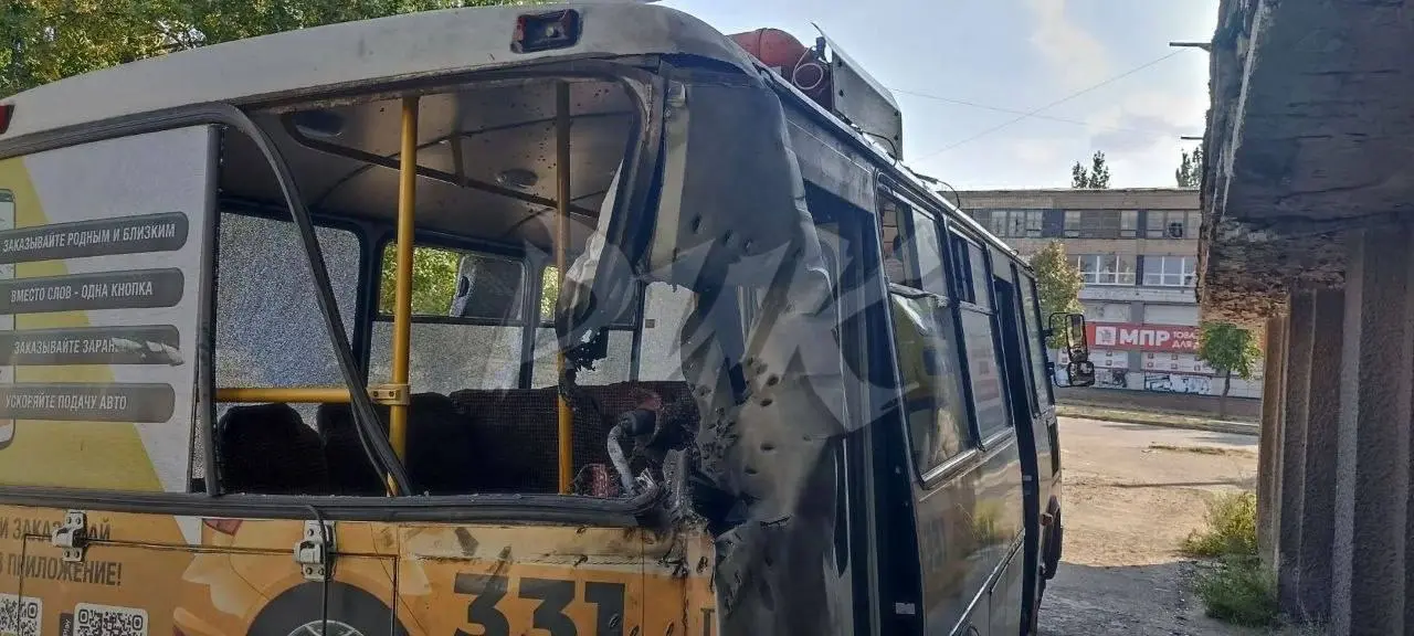 В результате атак БПЛА в Горловке повреждены 2 пассажирских автобуса | Сетка — социальная сеть от hh.ru