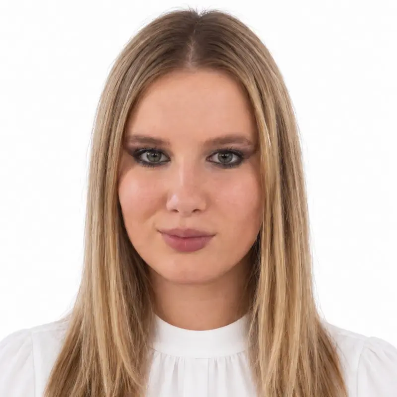 Ксения Суворова