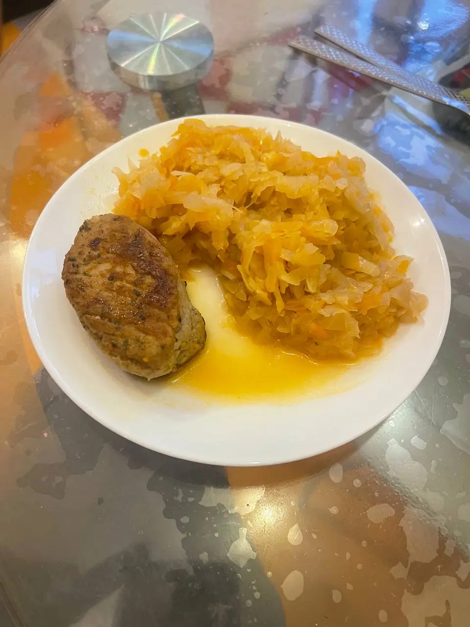 Чем кормили в гостях?
Мое окружение знает, что я на правильном питании🤤😁 | Сетка — социальная сеть от hh.ru