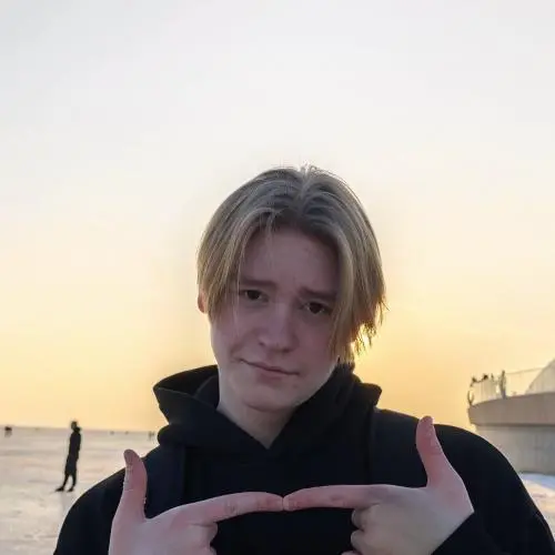 Алексей Петров