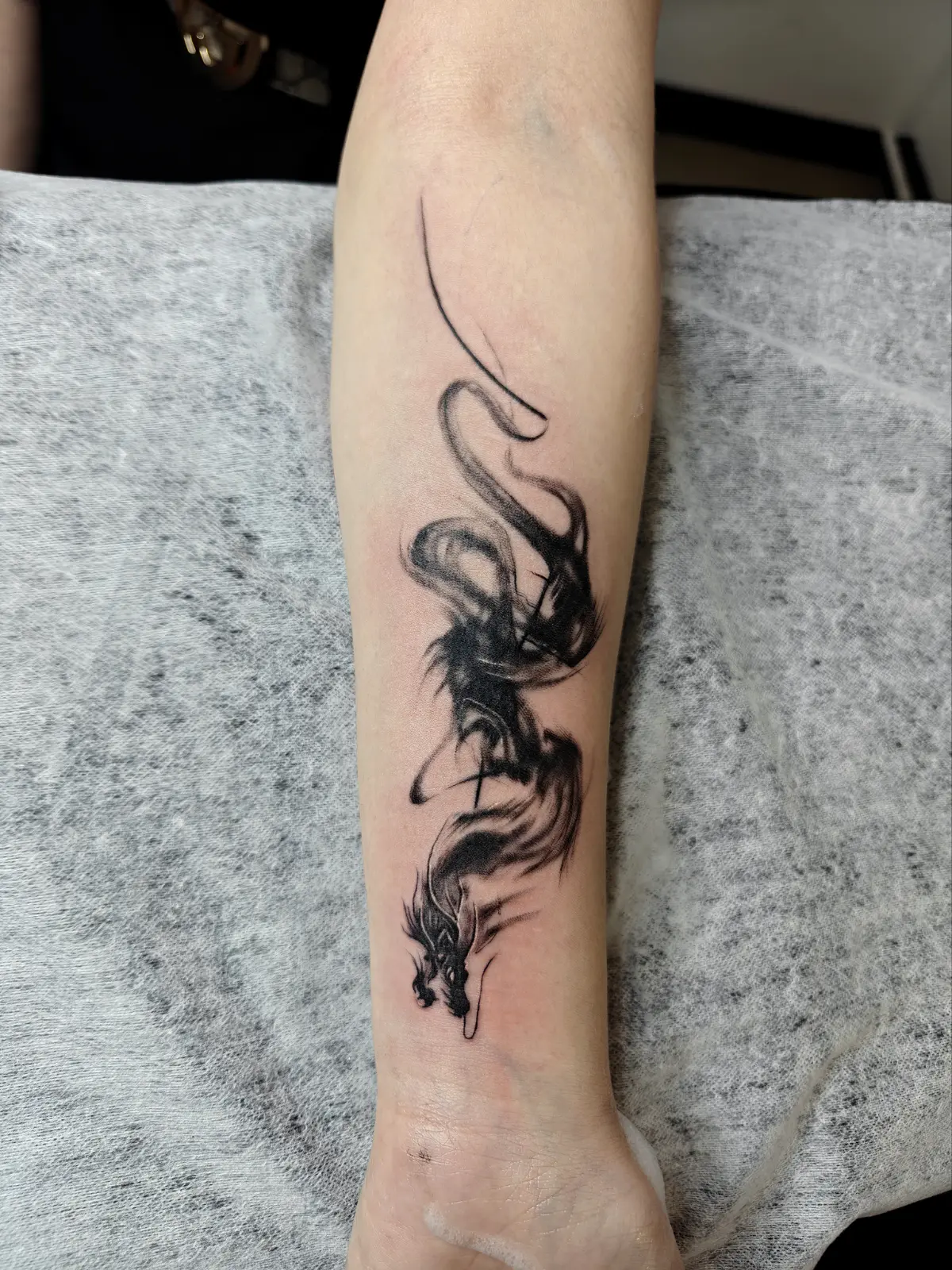 Тату на руке за сеанс
Запись
tattoo8room.ru | Сетка — социальная сеть от hh.ru