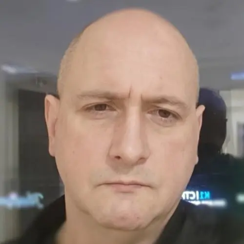 Роман Ров