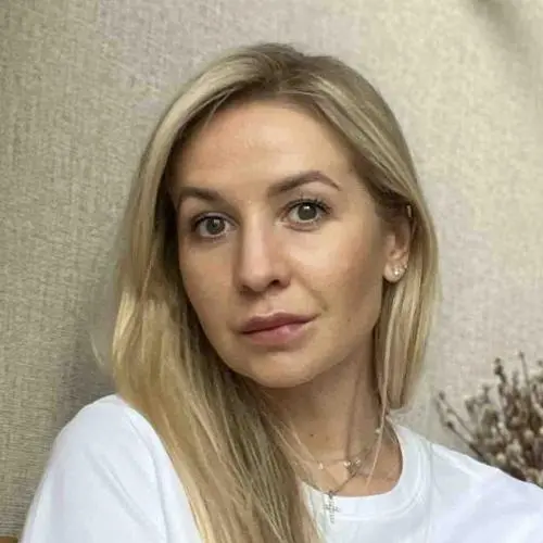 Анна Дегтяренко
