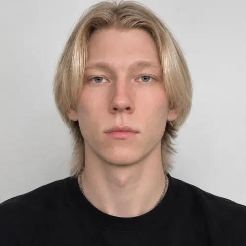 Андрей Глушенков