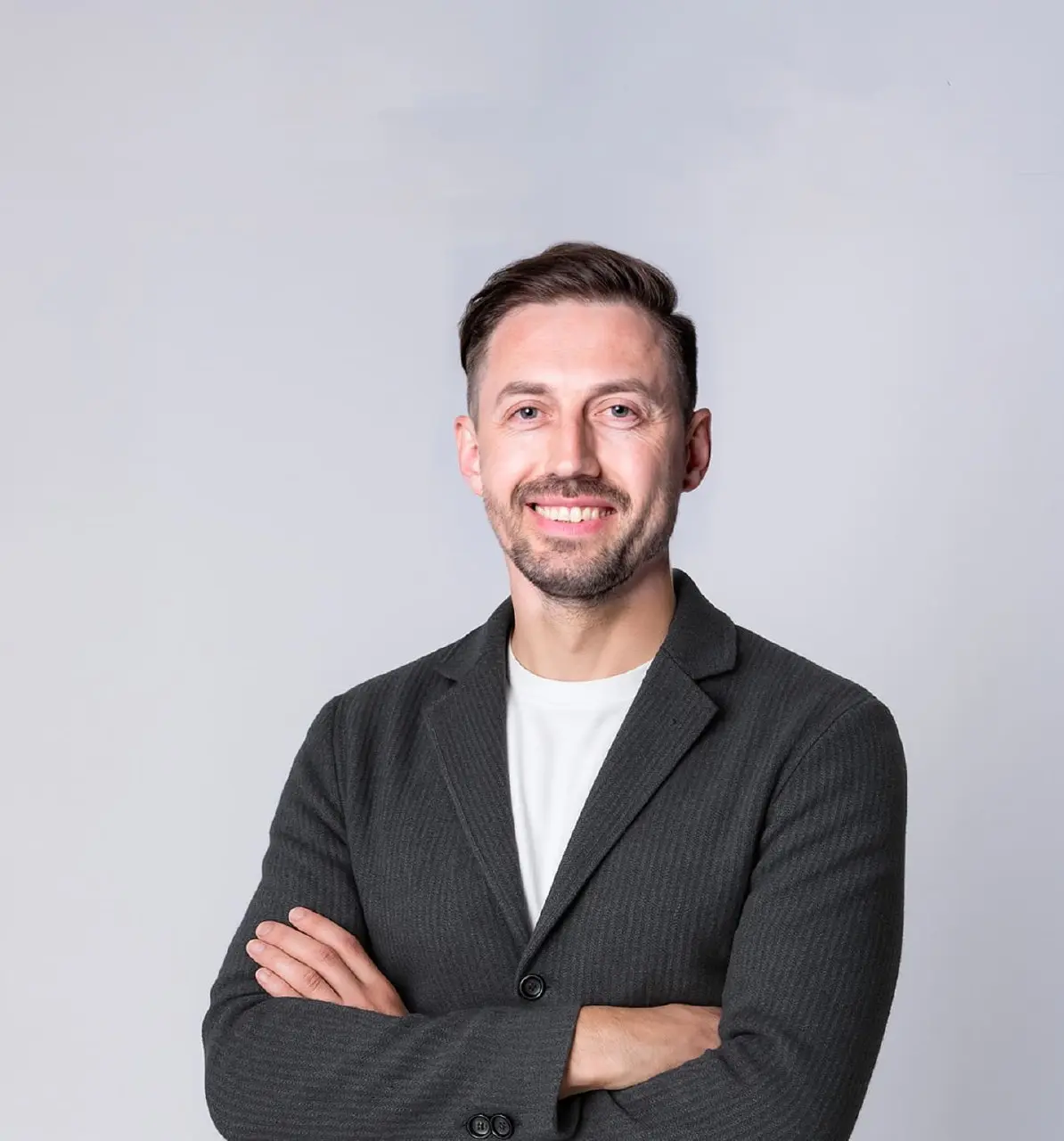 Guzenko Branding — брендинговое агентство во Владивостоке
Мы создаём бренды для компаний, которые выросли и хотят выглядеть на свой уровень | Сетка — социальная сеть от hh.ru