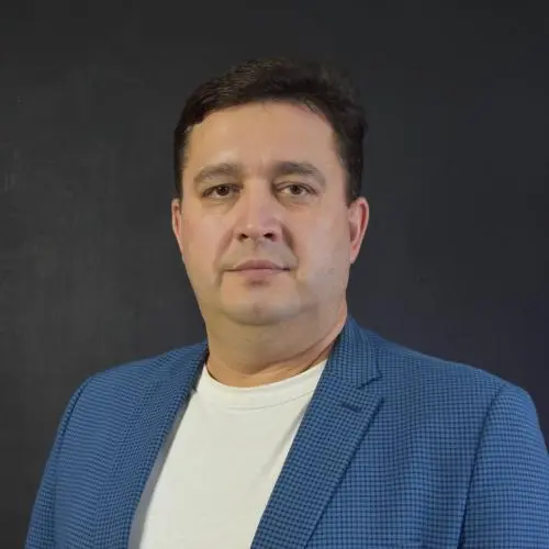 Виктор Кулаков