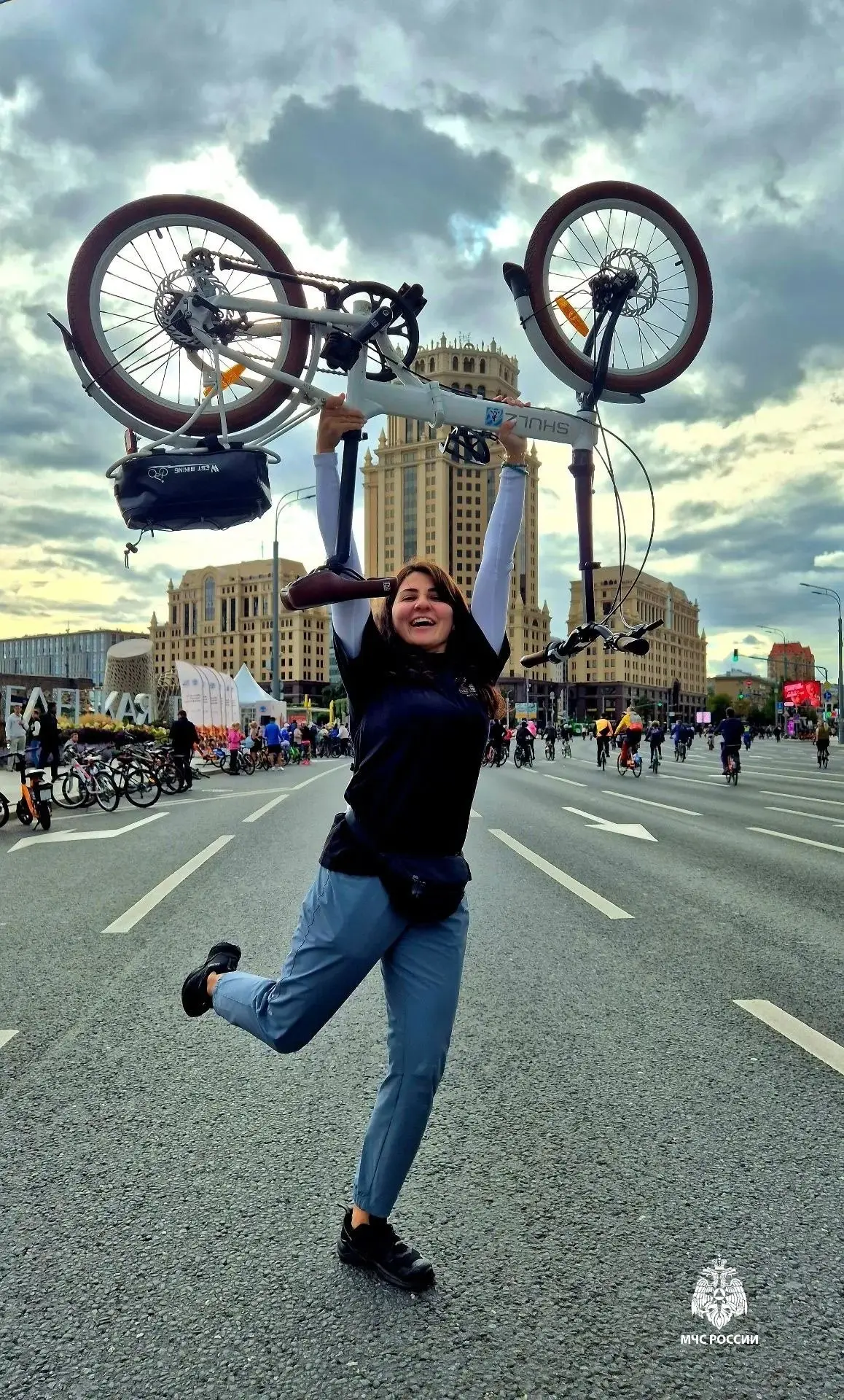 Ярко и по-спортивному!
В Москве прошёл Осенний велофестиваль, в котором приняли участие более 65 тысяч человек | Сетка — социальная сеть от hh.ru
